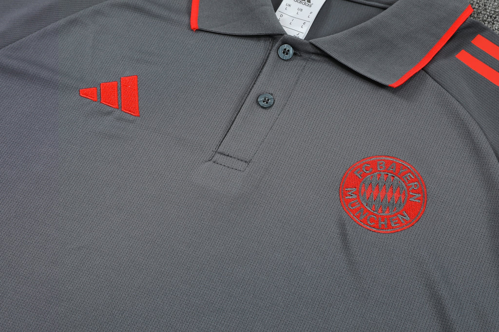Polo e Pantaloni Bayern Monaco 2025/26