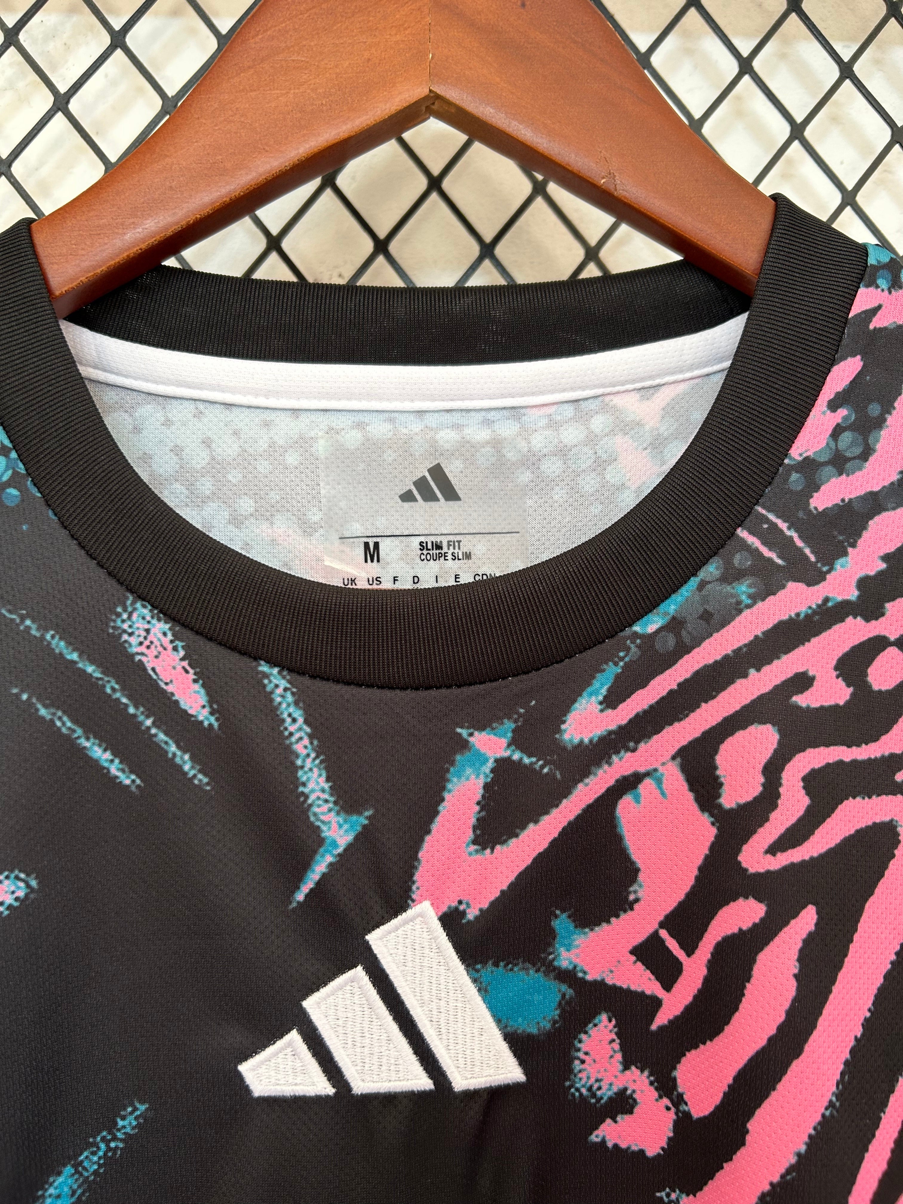 Maglia Liverpool pre-partita 26/27