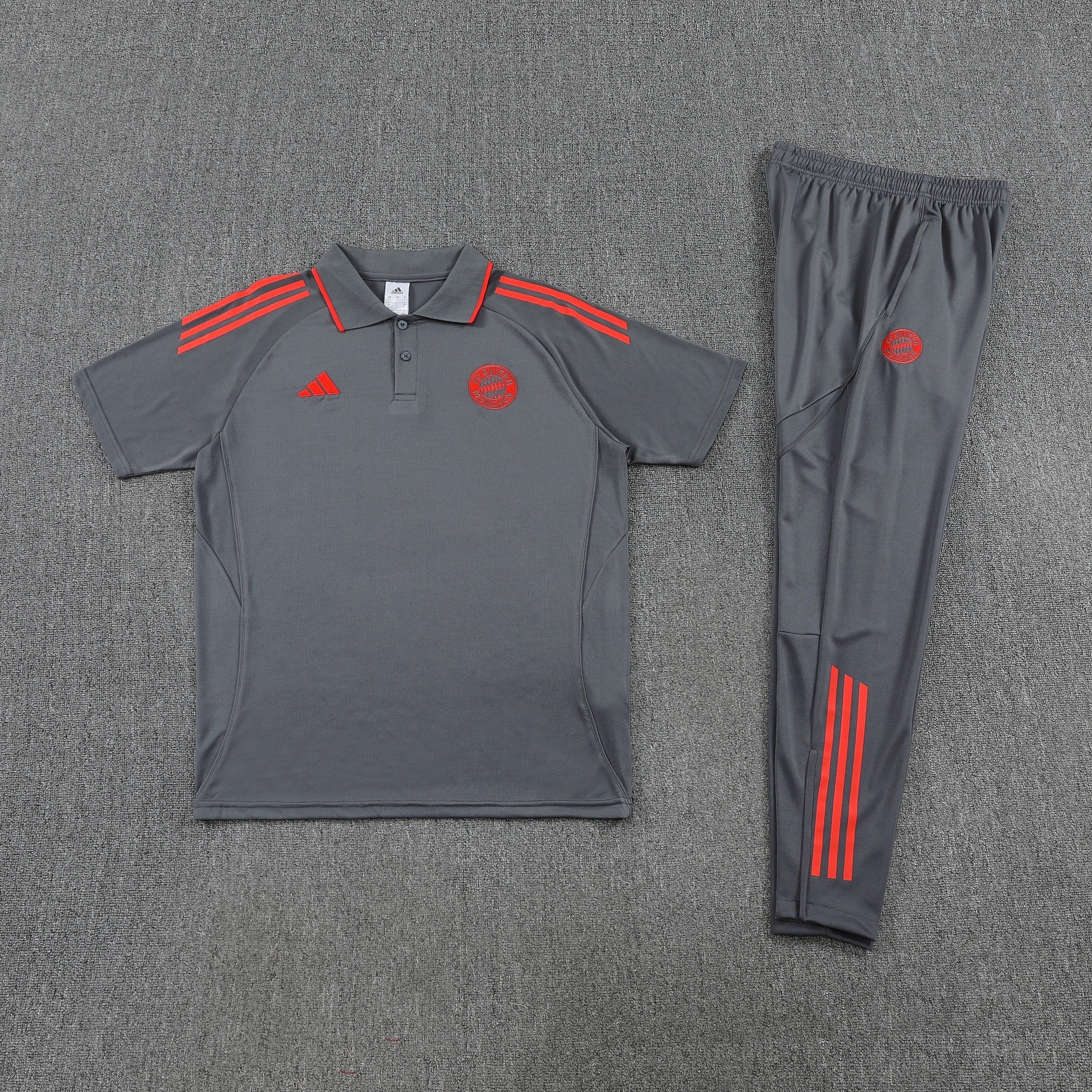 Polo e Pantaloni Bayern Monaco 2025/26