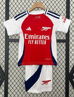 T-shirt e Pantaloncini per Bambino Arsenal Home 24/25