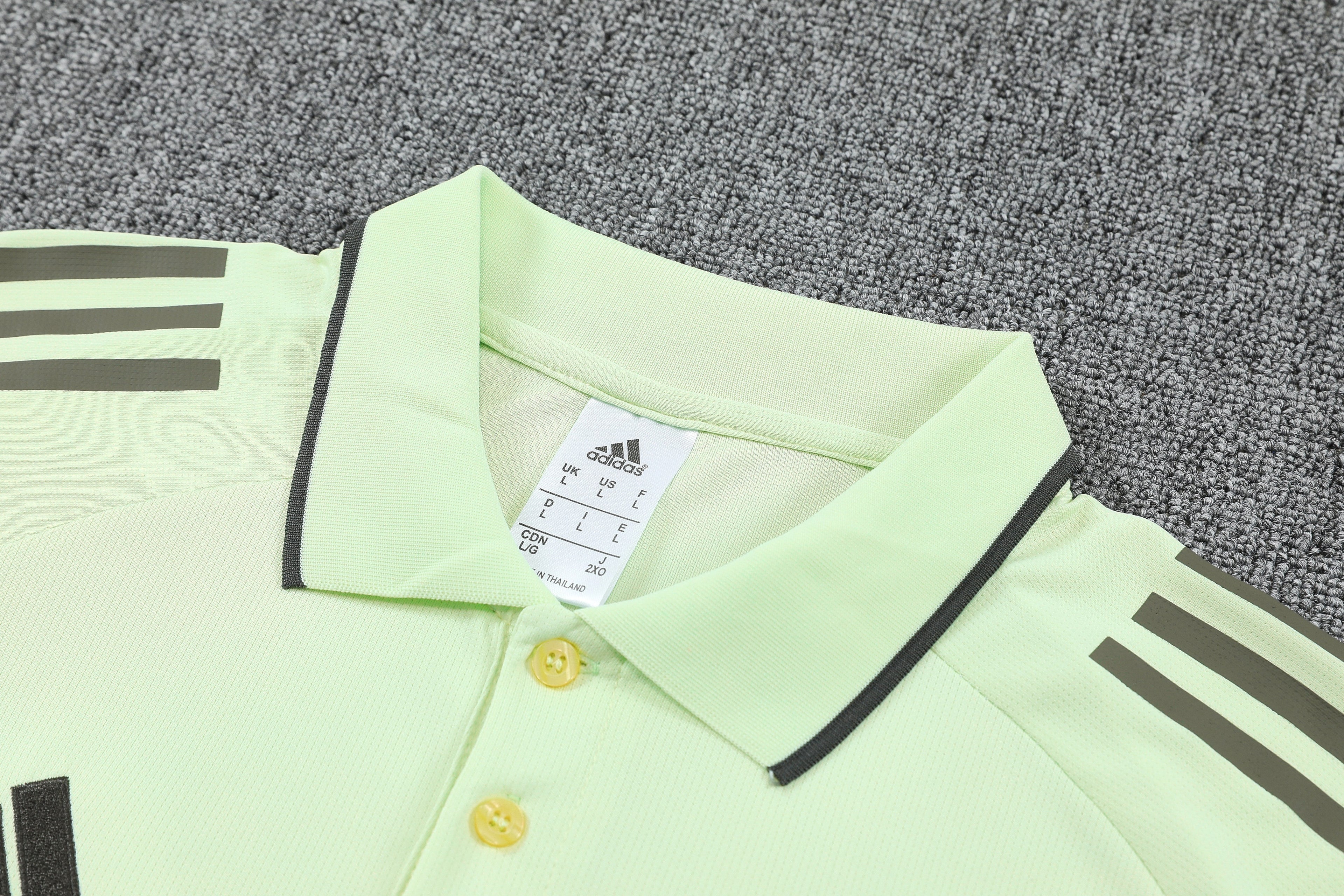 Polo e Pantaloni Real Madrid 2025/26