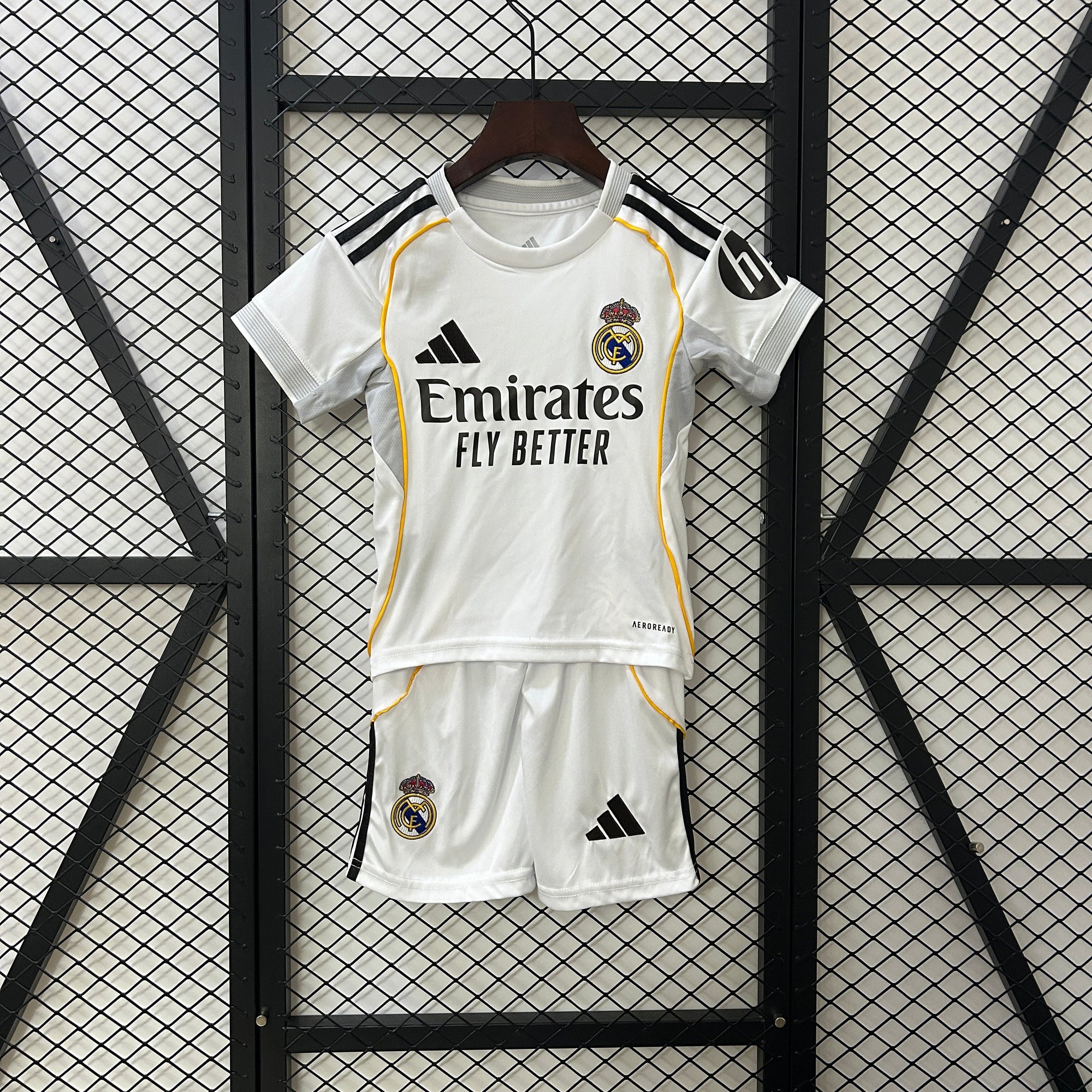 T-shirt e Pantaloncini per Bambino Real Madrid Home 25/26