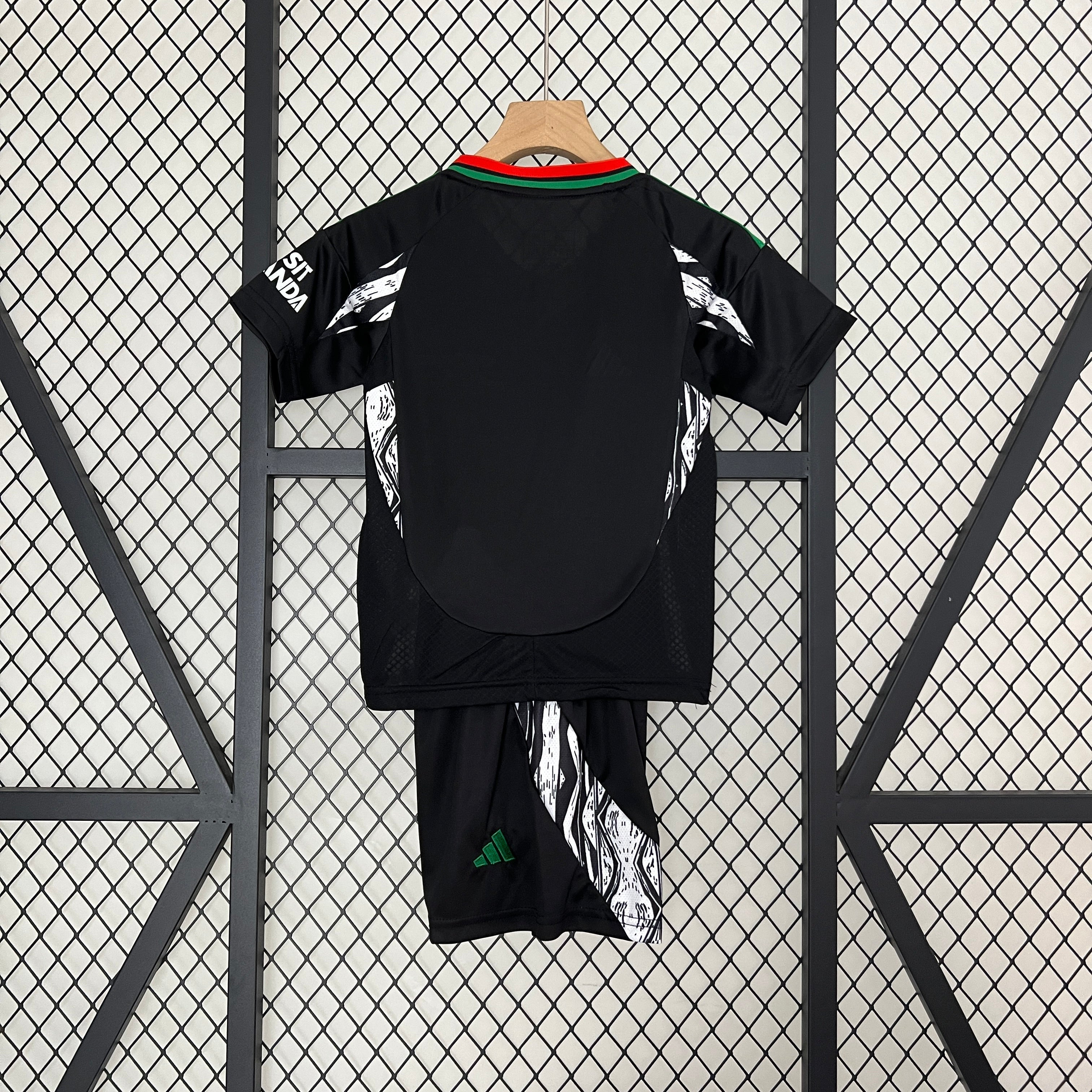 T-shirt e Pantaloncini per Bambino Arsenal Away 24/25