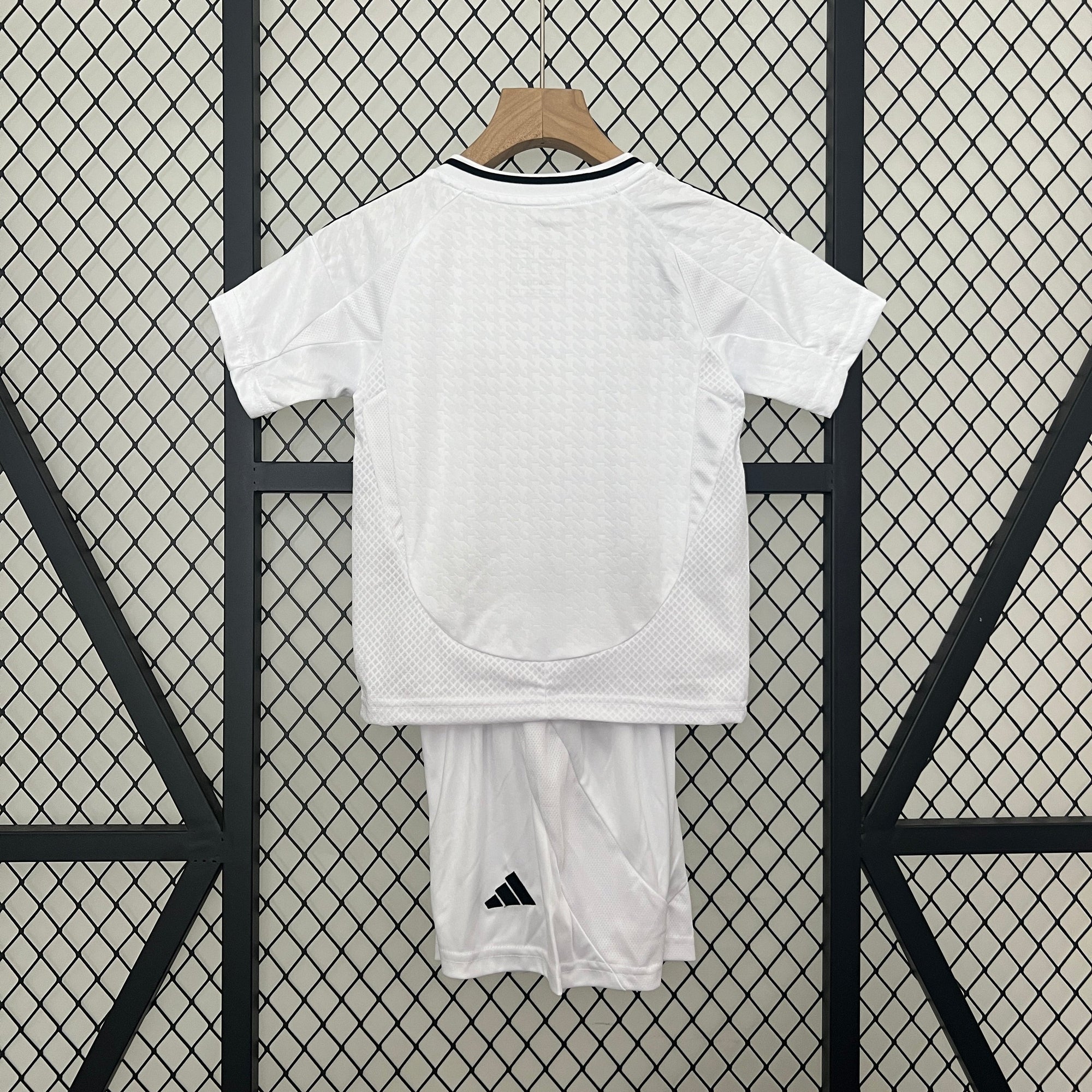 T-shirt e Pantaloncini per Bambino Real Madrid Home 24/25