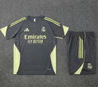 Maglia e Pantaloncini da Allenamento Real Madrid 25/26