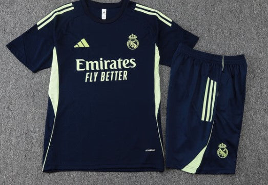 Maglia e Pantaloncini da Allenamento Real Madrid 25/26