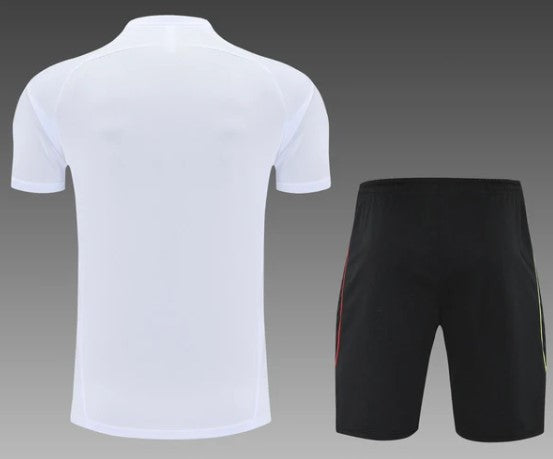 Maglia e Pantaloncini da Allenamento Juventus 25/26