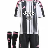 T-shirt e Pantaloncini per Bambino Juventus Home 25/26 - Con Calzettoni