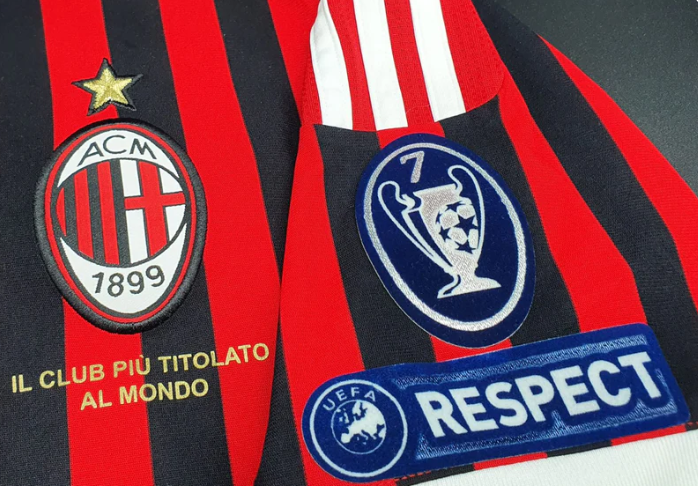 Maglia Retro AC Milan 11/12 - Con Patch e Scudetto