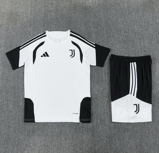 Maglia e Pantaloncini da Allenamento Juventus 26/27