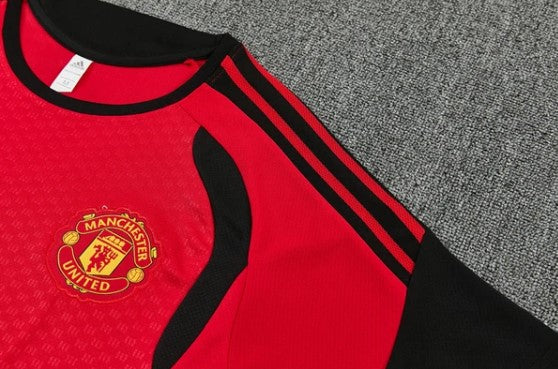 Maglia e Pantaloncini da Allenamento Manchester United 26/27