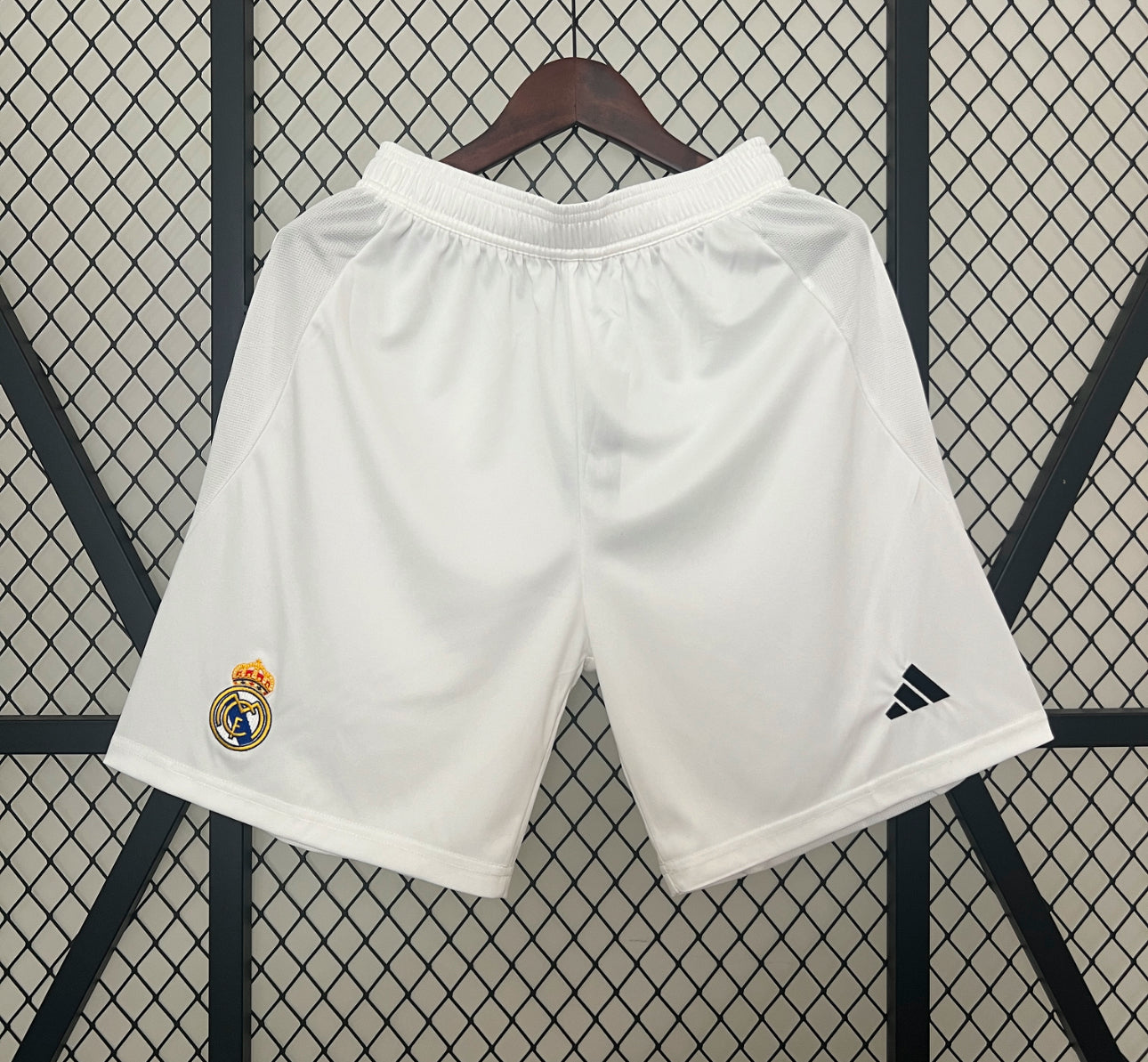Maglia e Pantaloncini Corto Real Madrid Home 24/25