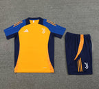 Maglia e Pantaloncini da Allenamento Juventus 2024/25