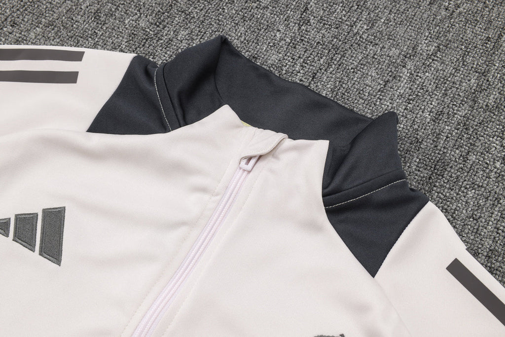 Tuta da calcio Real Madrid 24/25