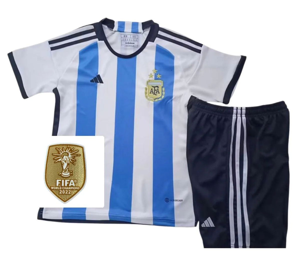 T-shirt e Pantaloncini per Bambino Argentina 22/23 - Con Patch da Campione del Mondo