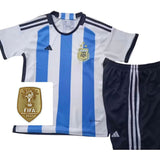 T-shirt e Pantaloncini per Bambino Argentina 22/23 - Con Patch da Campione del Mondo