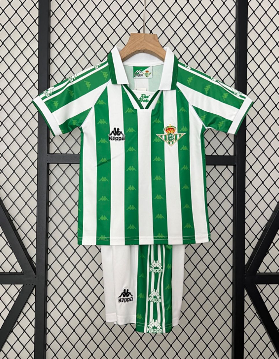 T-shirt e Pantaloncini per Bambino Real Betis Home - Retro 95/97
