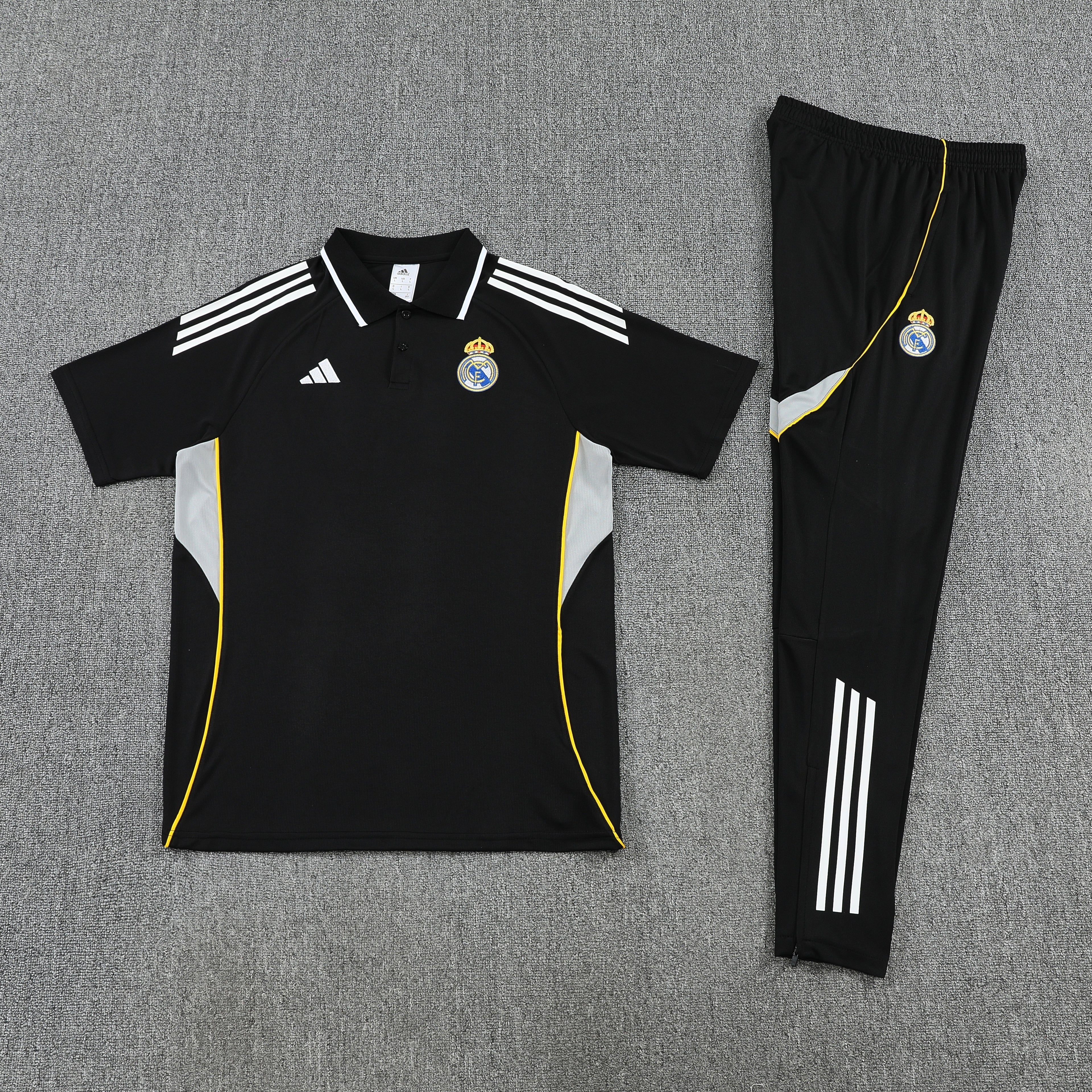 Polo e Pantaloni Real Madrid 2025/26
