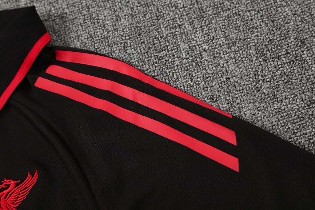 Polo e Pantaloni Liverpool 2025/26