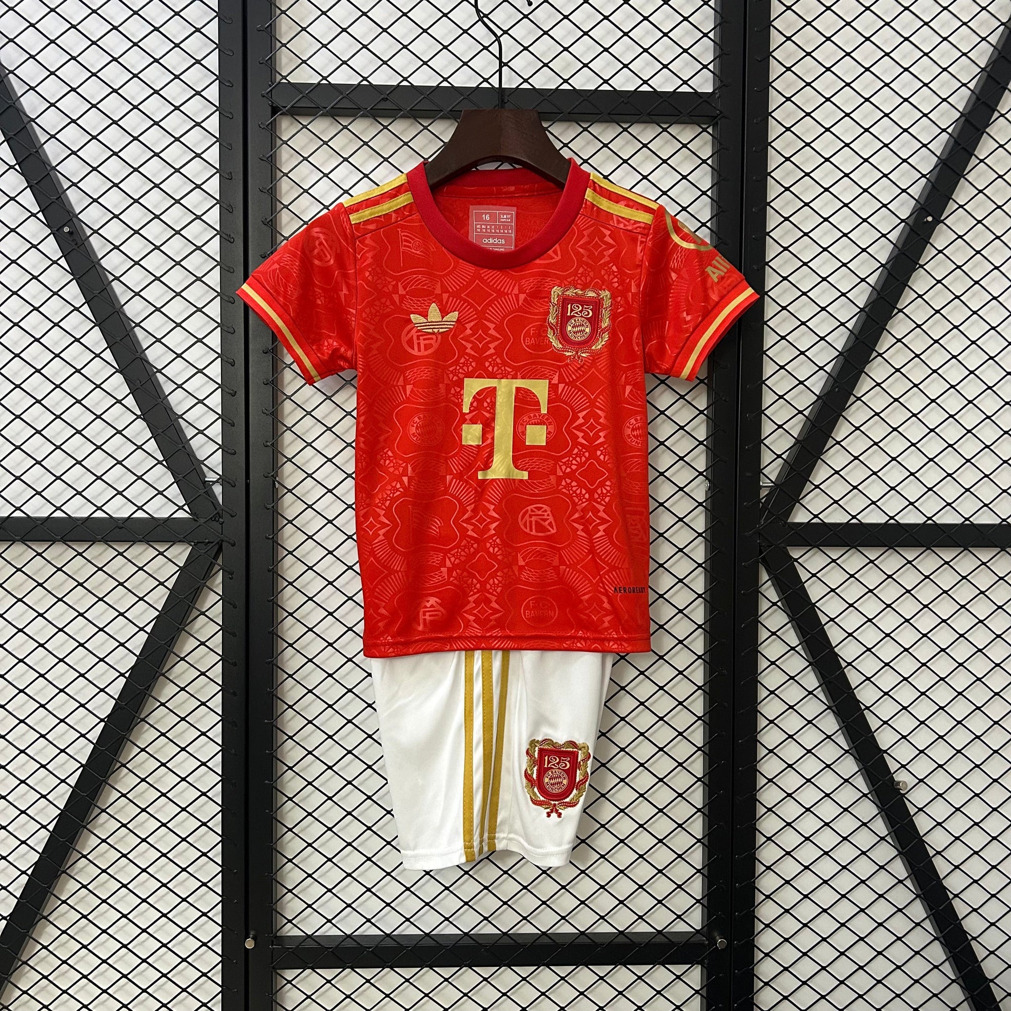 T-shirt e Pantaloncini per Bambino Bayern Monaco 25/26 - 125 Anni